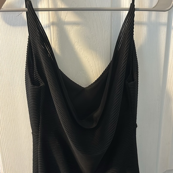 Bebe Dress - Picture 3 of 4